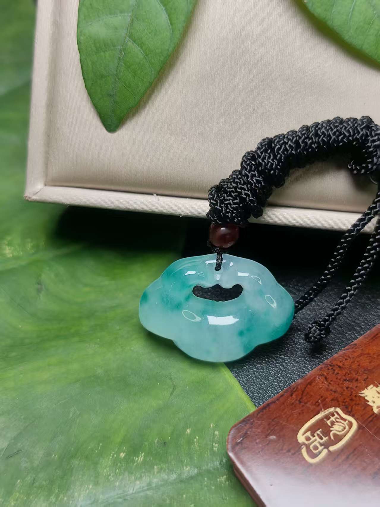 有钱人珠宝-古典优雅现代轻奢独特气质多样择优发-祥云锁01