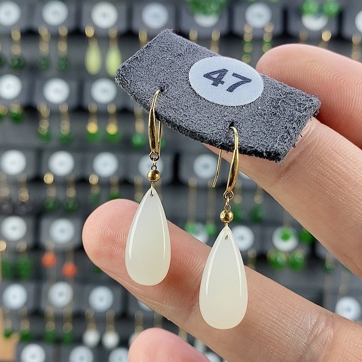 和田玉耳饰18K金镶嵌