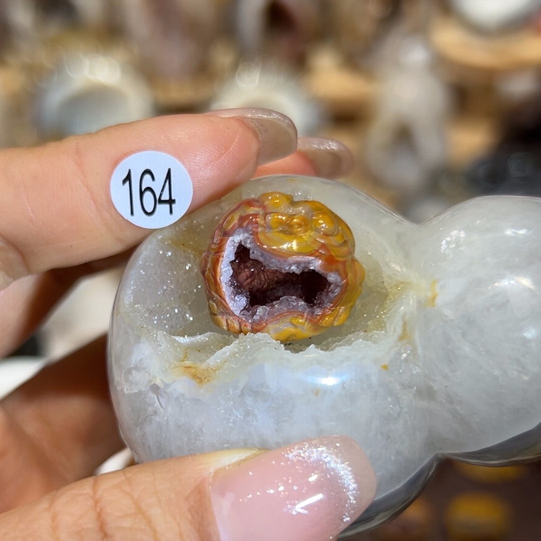 玛瑙/玉髓足铂镶嵌摆件