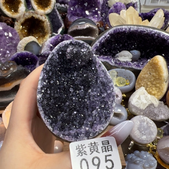 未镶嵌大型摆件（非配饰）紫晶95
