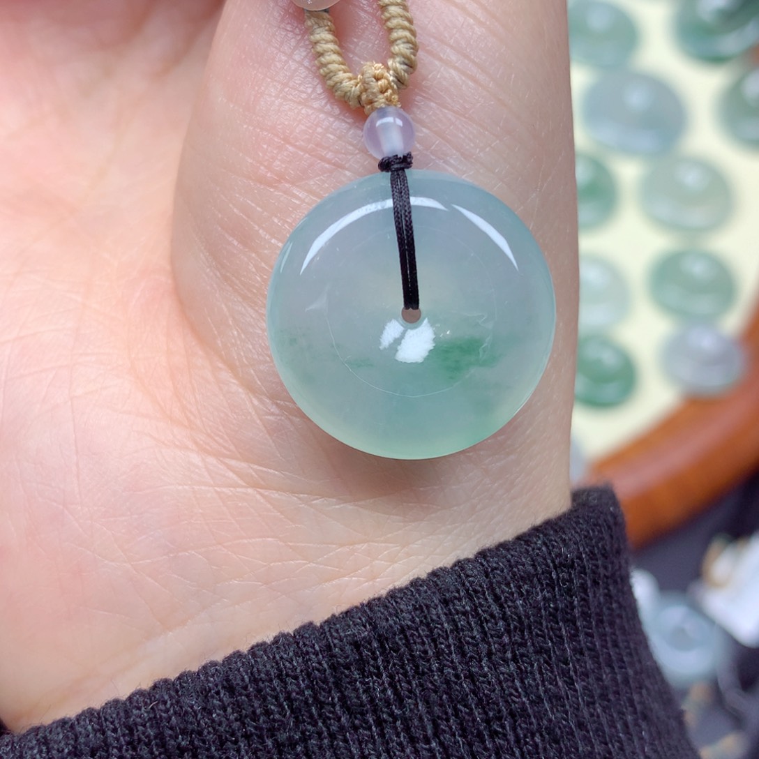 翡翠未镶嵌颈饰吊坠21.3/5.7mm