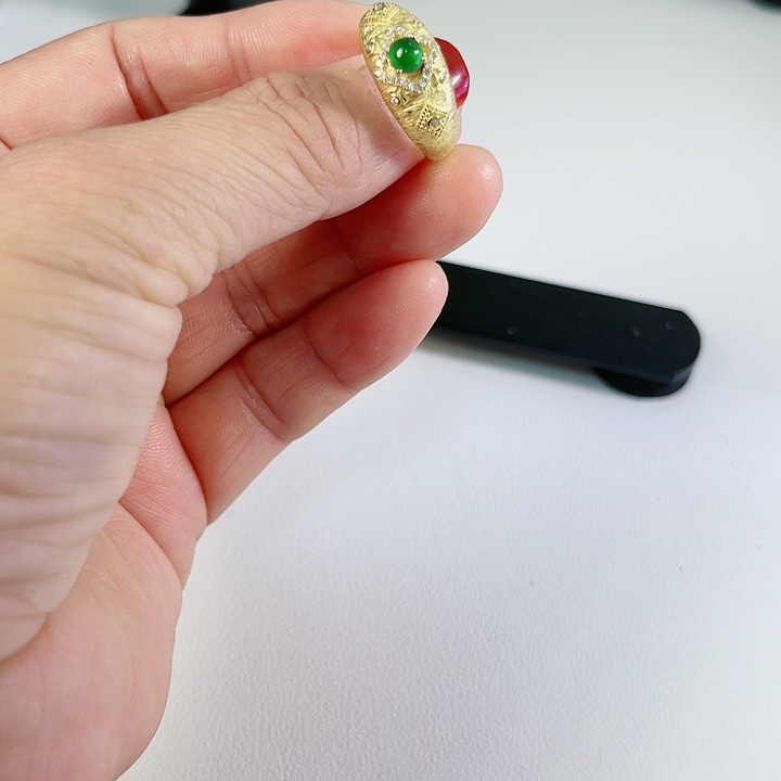 翡翠颈饰未镶嵌翡翠戒指