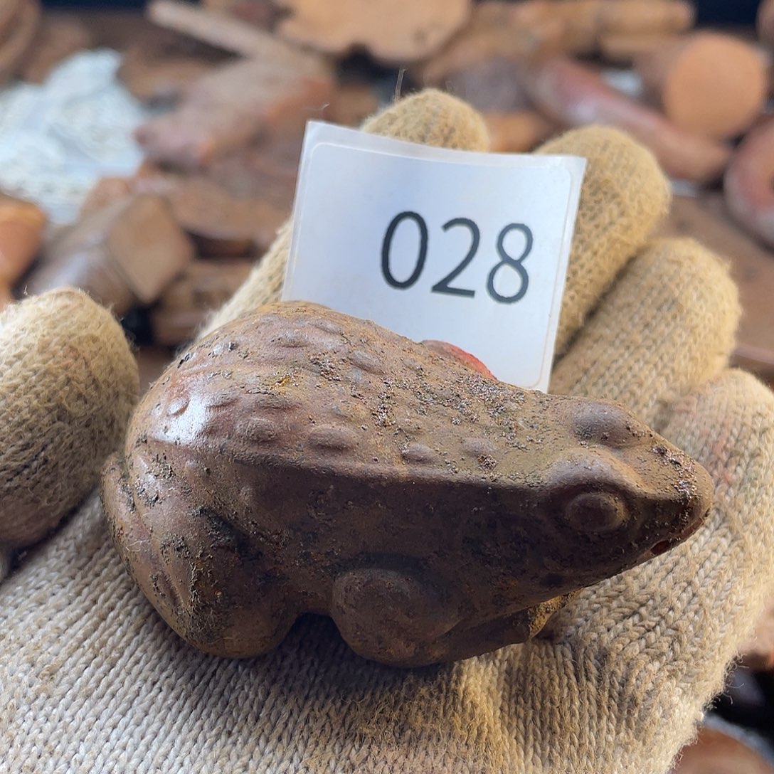 宁***博和田玉（糖玉）未镶嵌挂件