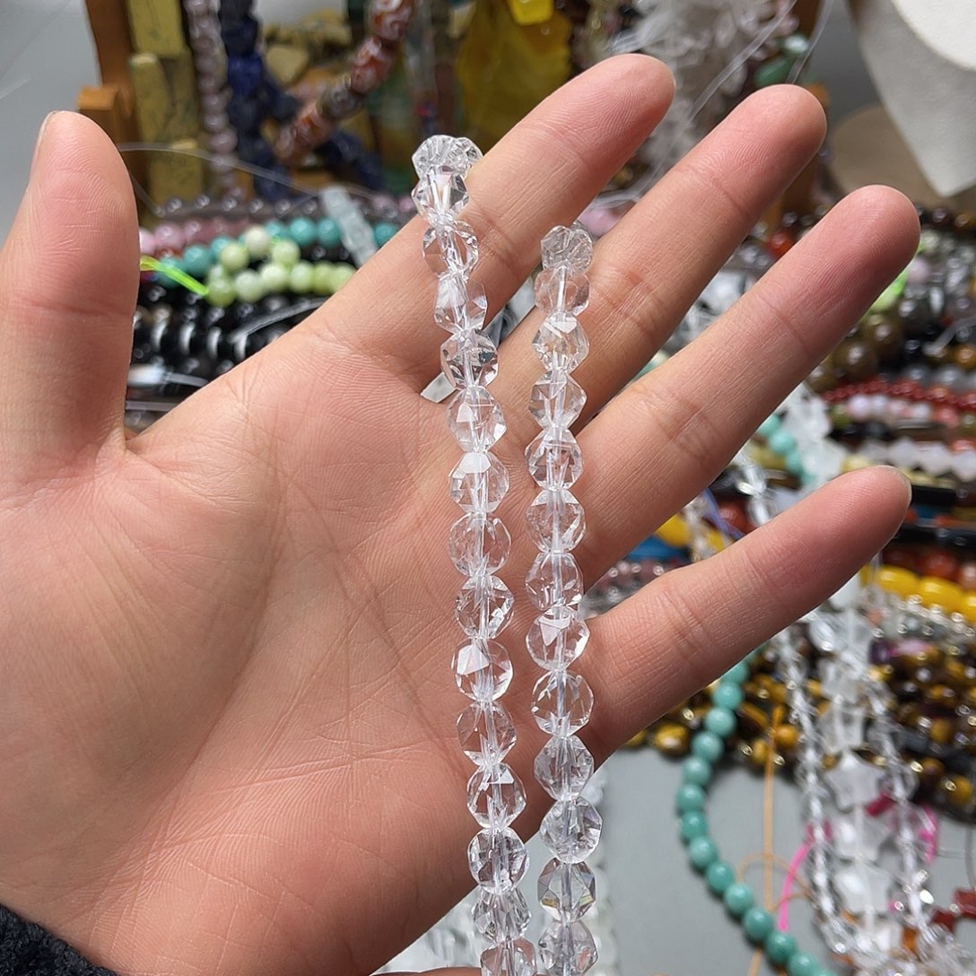 玛瑙/玉髓未镶嵌珠宝半成品卡10白水万切一条