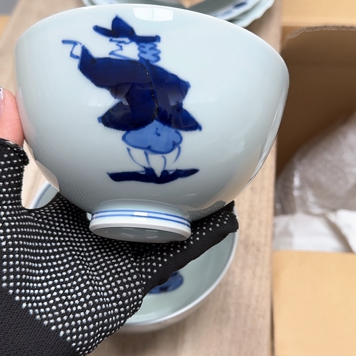 瓷片1**0噗哈哈哈哈哈哈哈哈哈我笑