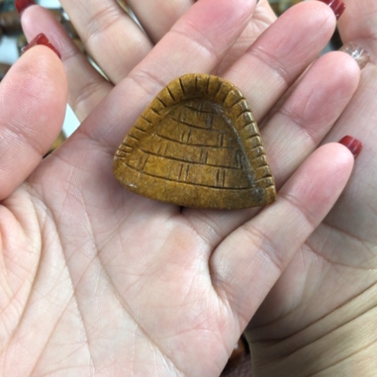 岫岩河磨玉（透闪石质玉）吊坠未镶嵌