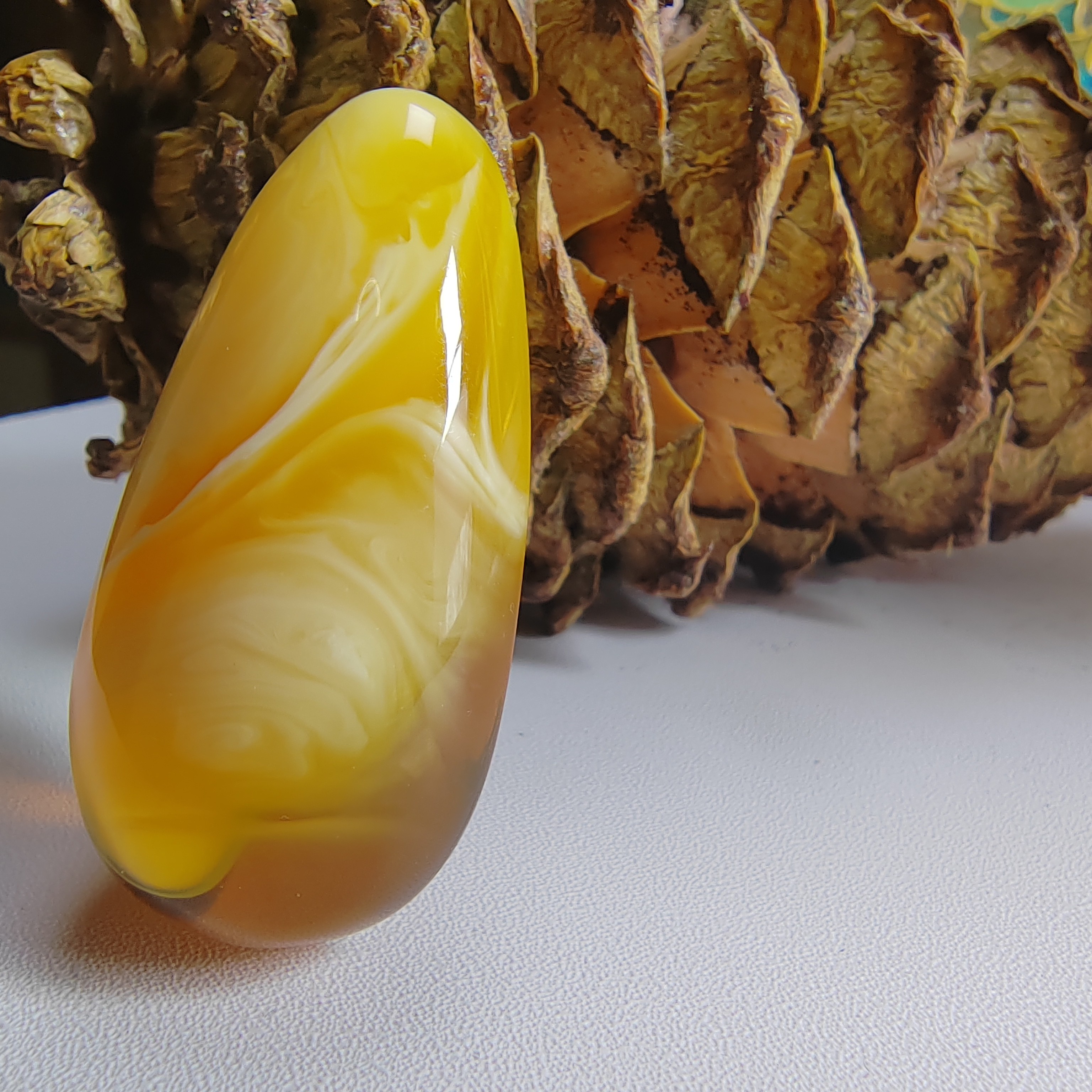天然蜜蜡水滴 精品高货带糖拉丝溶洞超美意境蜜蜡吊坠