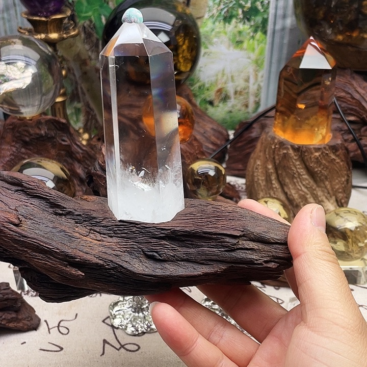 未镶嵌水晶珠宝半成品