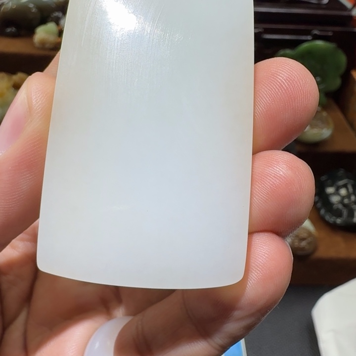 和田玉未镶嵌把件