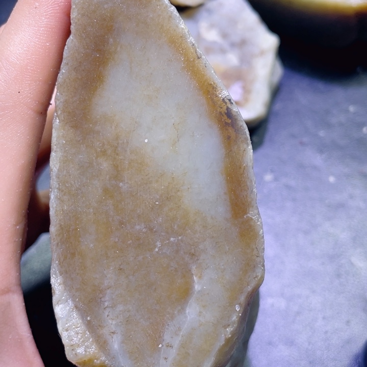 和田玉未镶嵌珠宝半成品