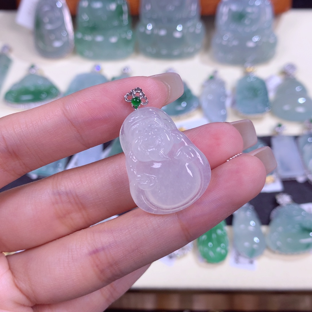 翡翠颈饰18K金镶嵌财神