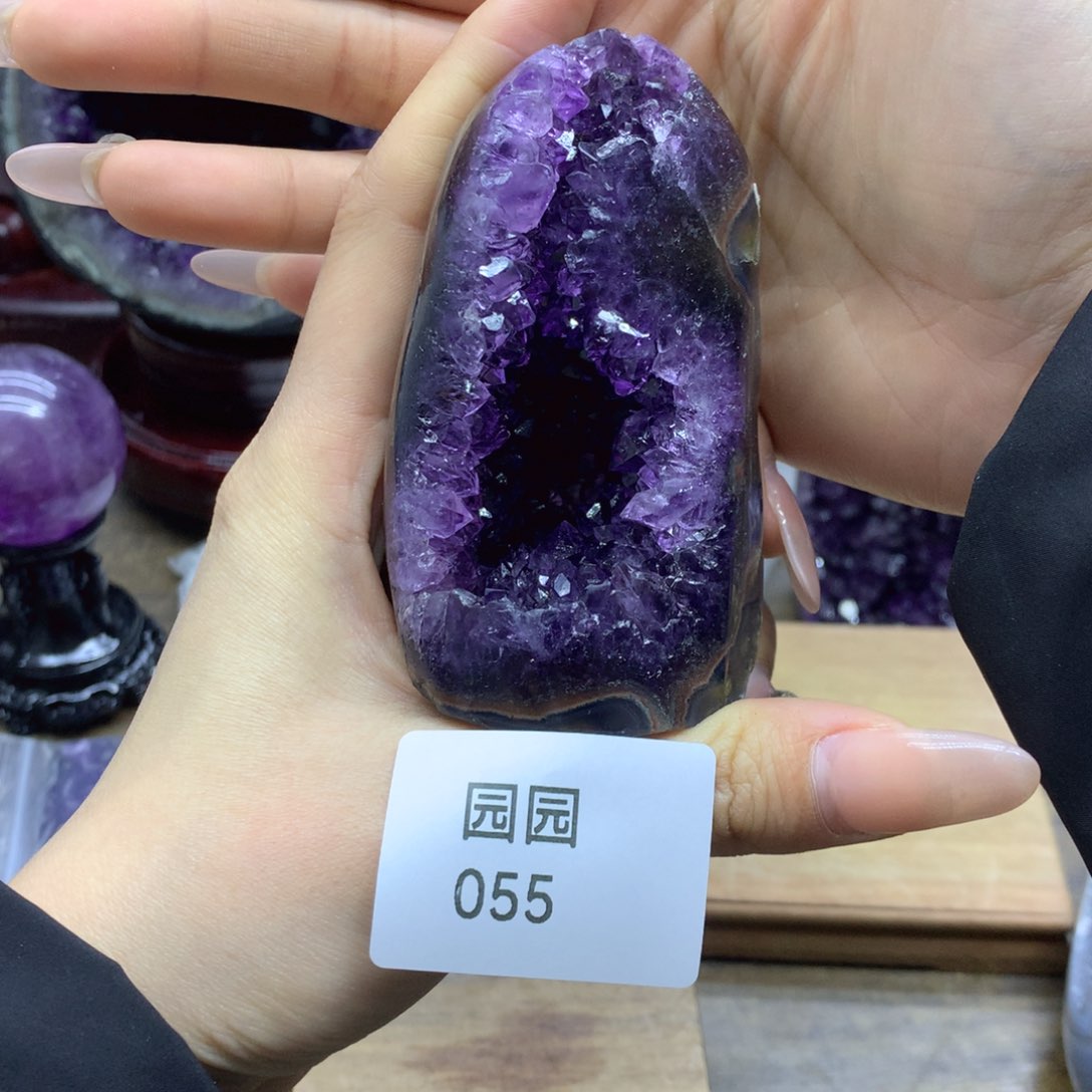 紫晶大型摆件（非配饰）未镶嵌