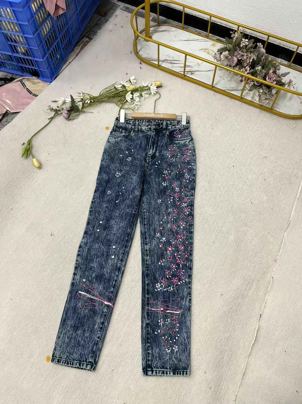 唯琳剪标   8仓A2-1-5568款   蓝色印花长裤牛仔裤