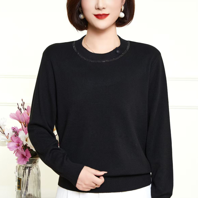 女士圆领时尚短款打底衫