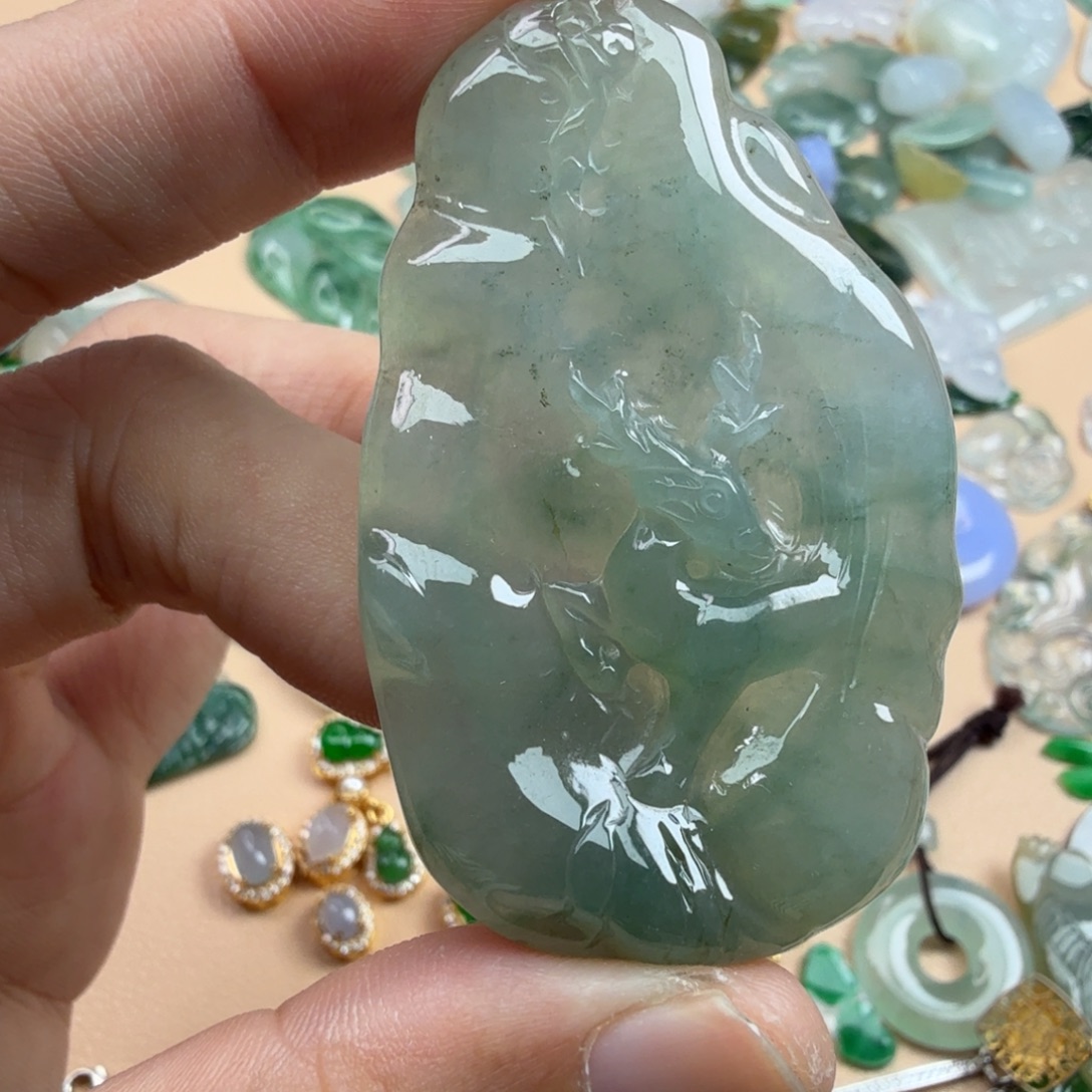 翡翠未镶嵌颈饰257