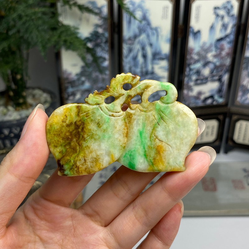 老料黄加绿寿桃挂件 天然翡翠A货  