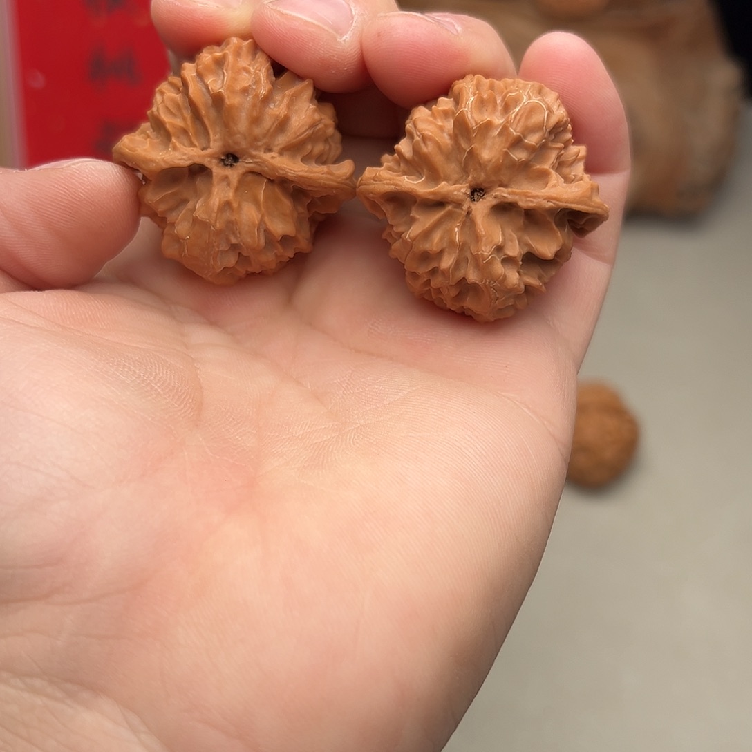 文玩核桃吊坠苹果圆