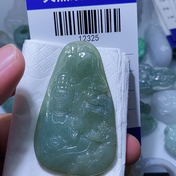 翡翠未镶嵌颈饰天光墟翡翠市场现金代购