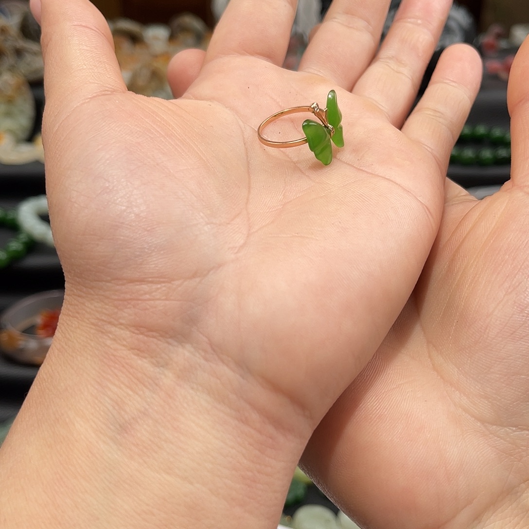 和田玉18K金镶嵌戒指