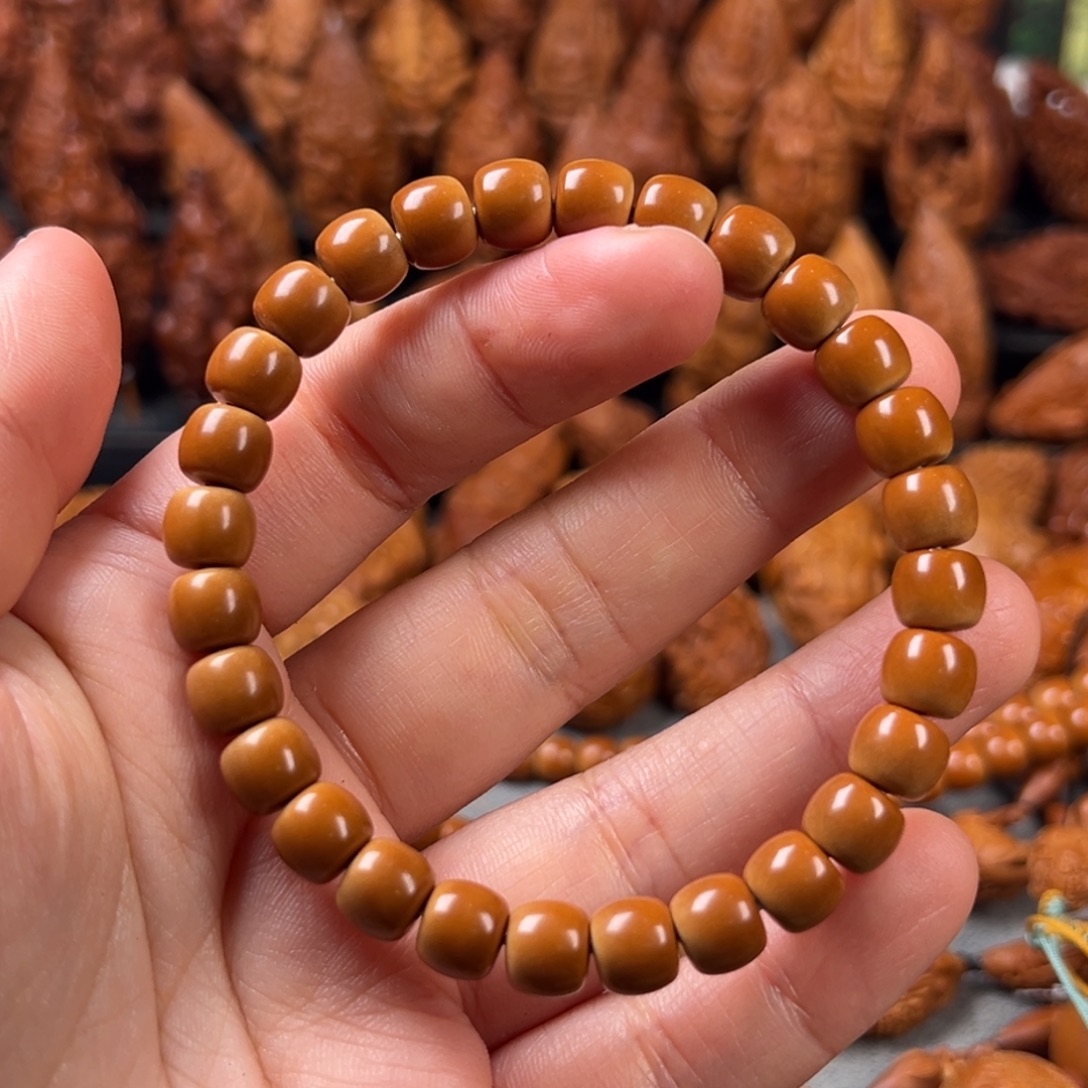 橄榄核手串/手链0.81毕业 核尖单圈手串