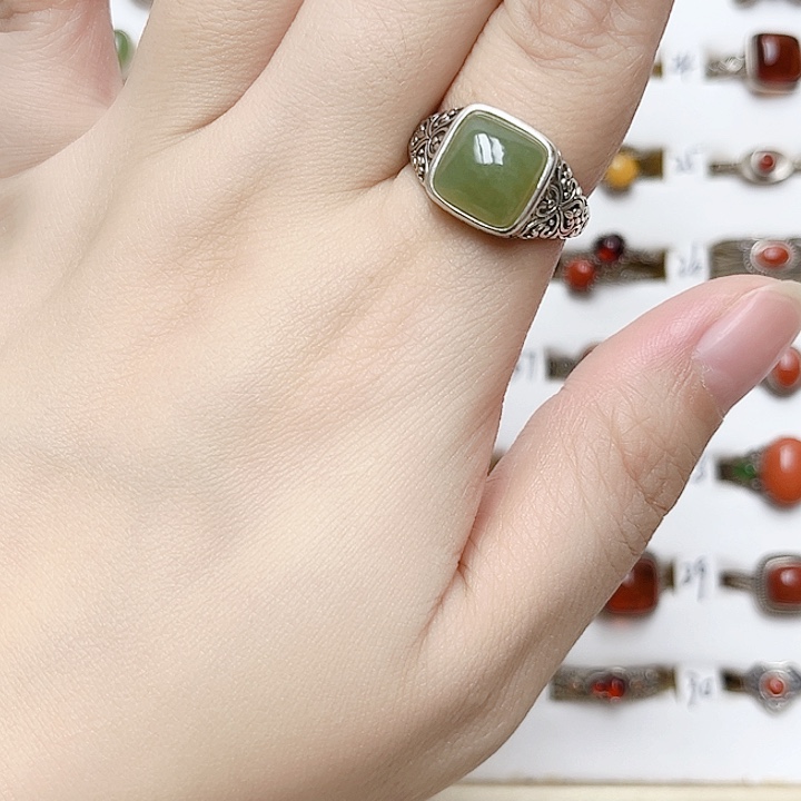 银S925镶嵌戒指和田玉