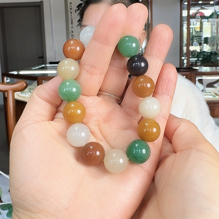 密玉（石英质玉）吊坠合金