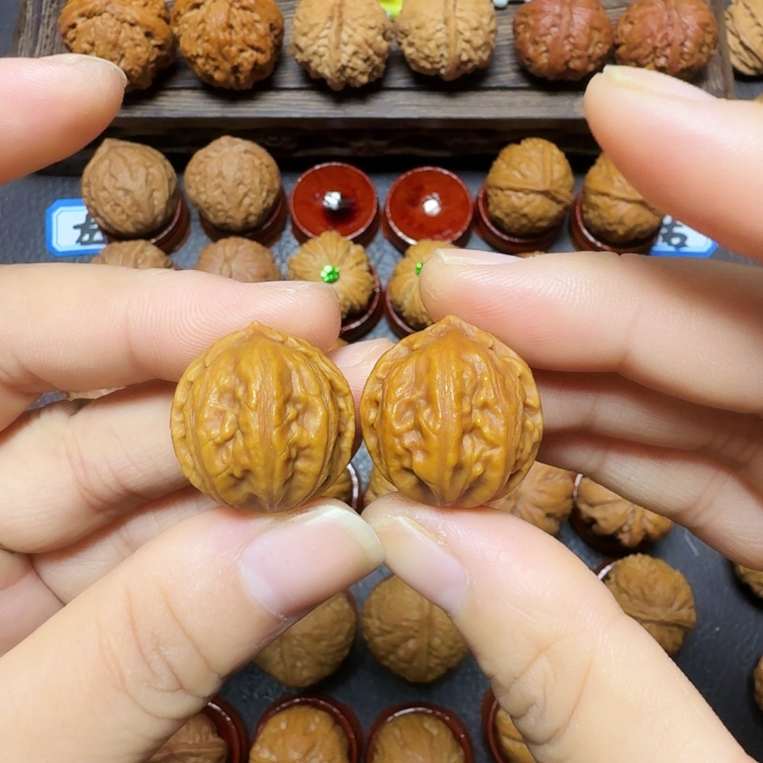 杀***脑文玩核桃把件22尺小八棱