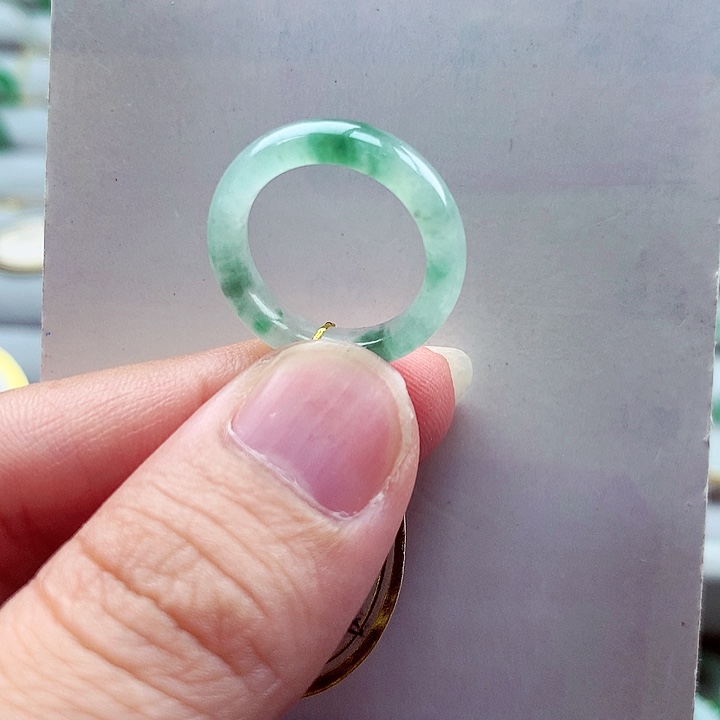 翡翠戒指未镶嵌7.8号