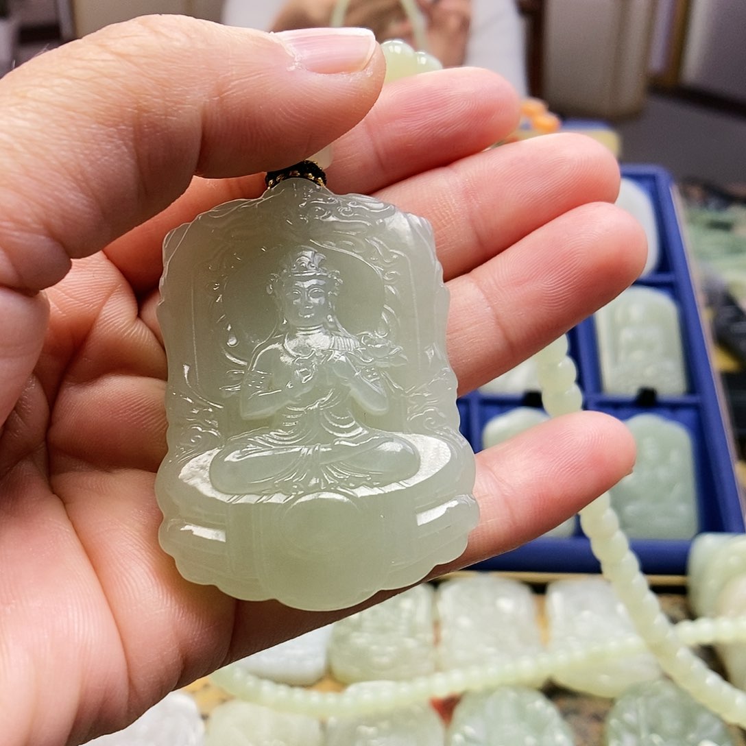 和田玉颈饰未镶嵌赵***做