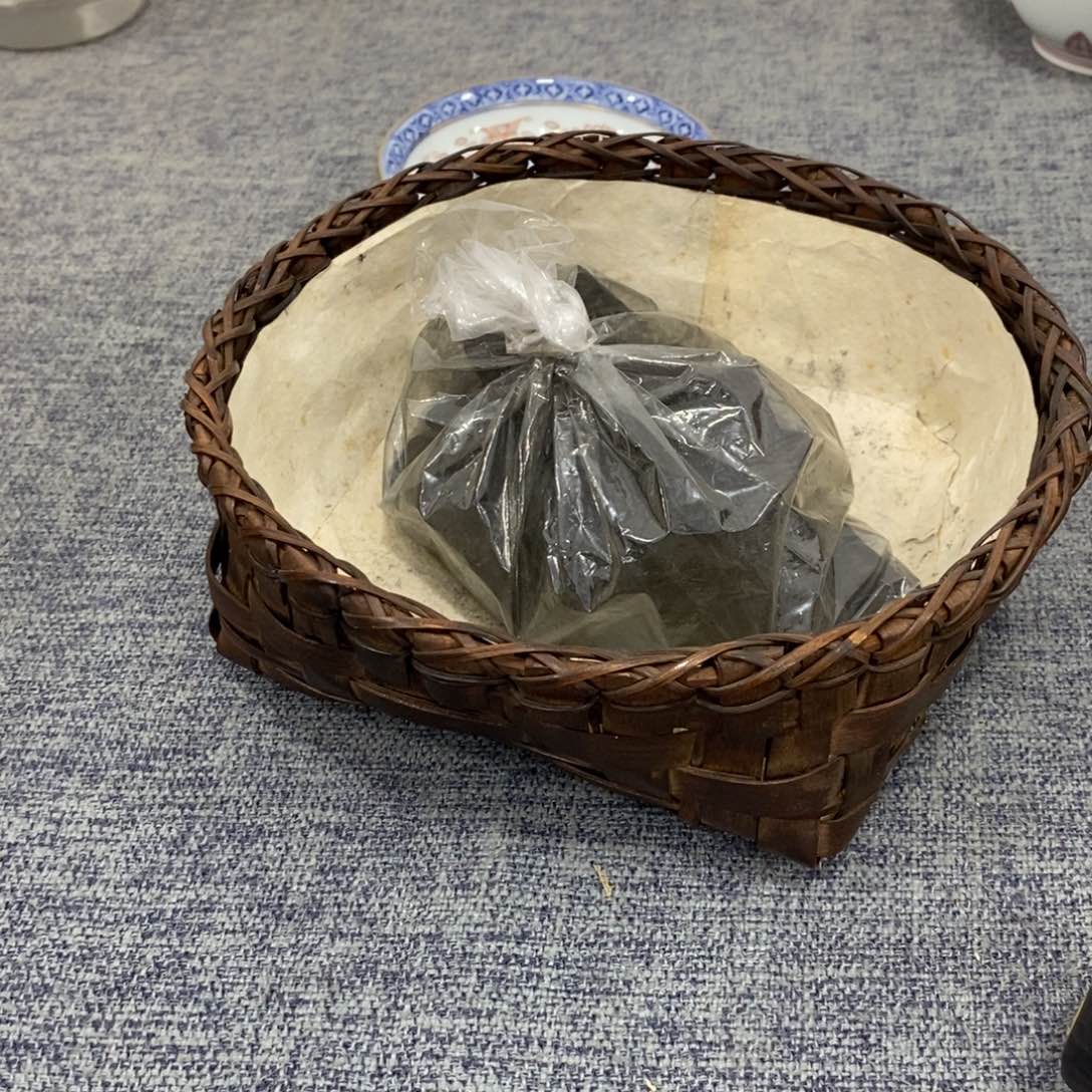 瓷片非常漂亮好看的花瓶