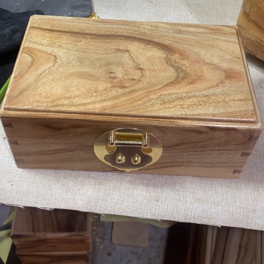 香樟木量**缠老樟木收纳箱25.16.9