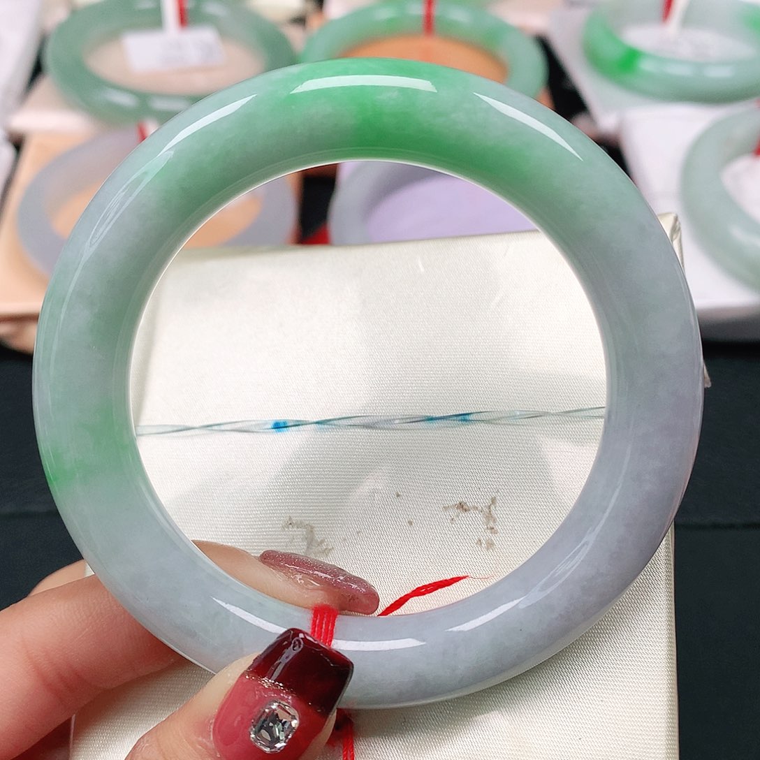 翡翠手镯（圆镯）未镶嵌天然翡翠手镯55