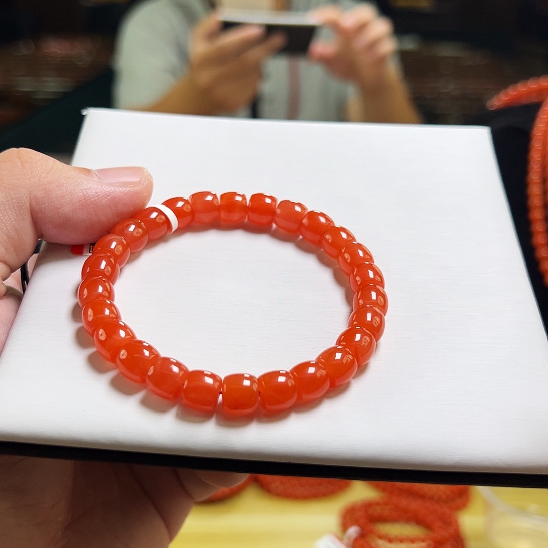 南红玛瑙未镶嵌手链8mm