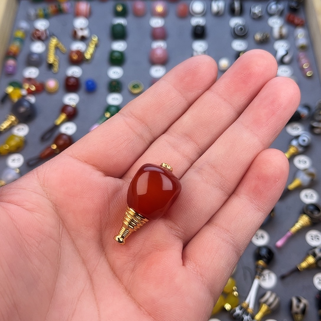 不****玛瑙/玉髓未镶嵌饰品