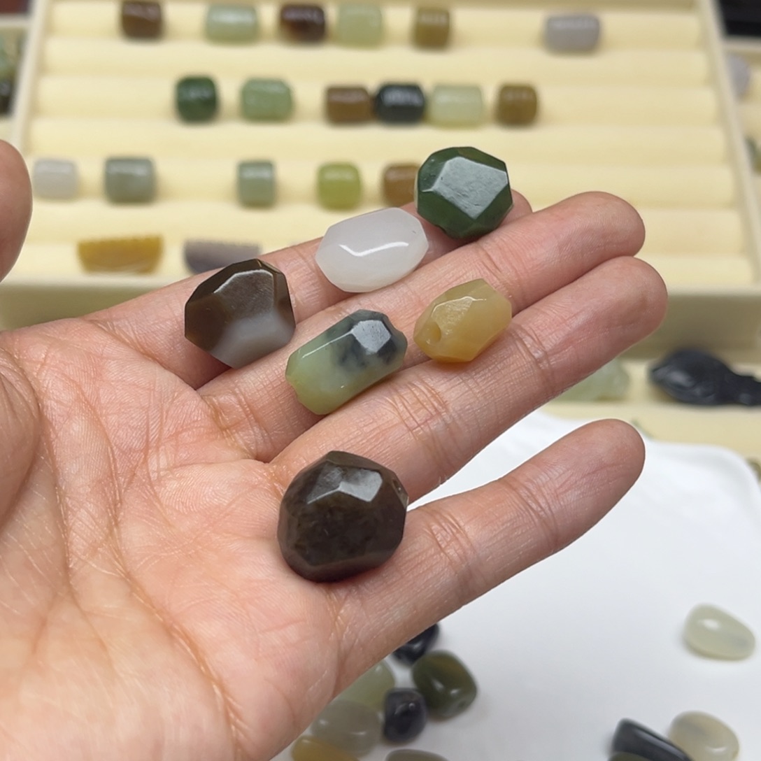 灵***和田玉未镶嵌珠宝半成品