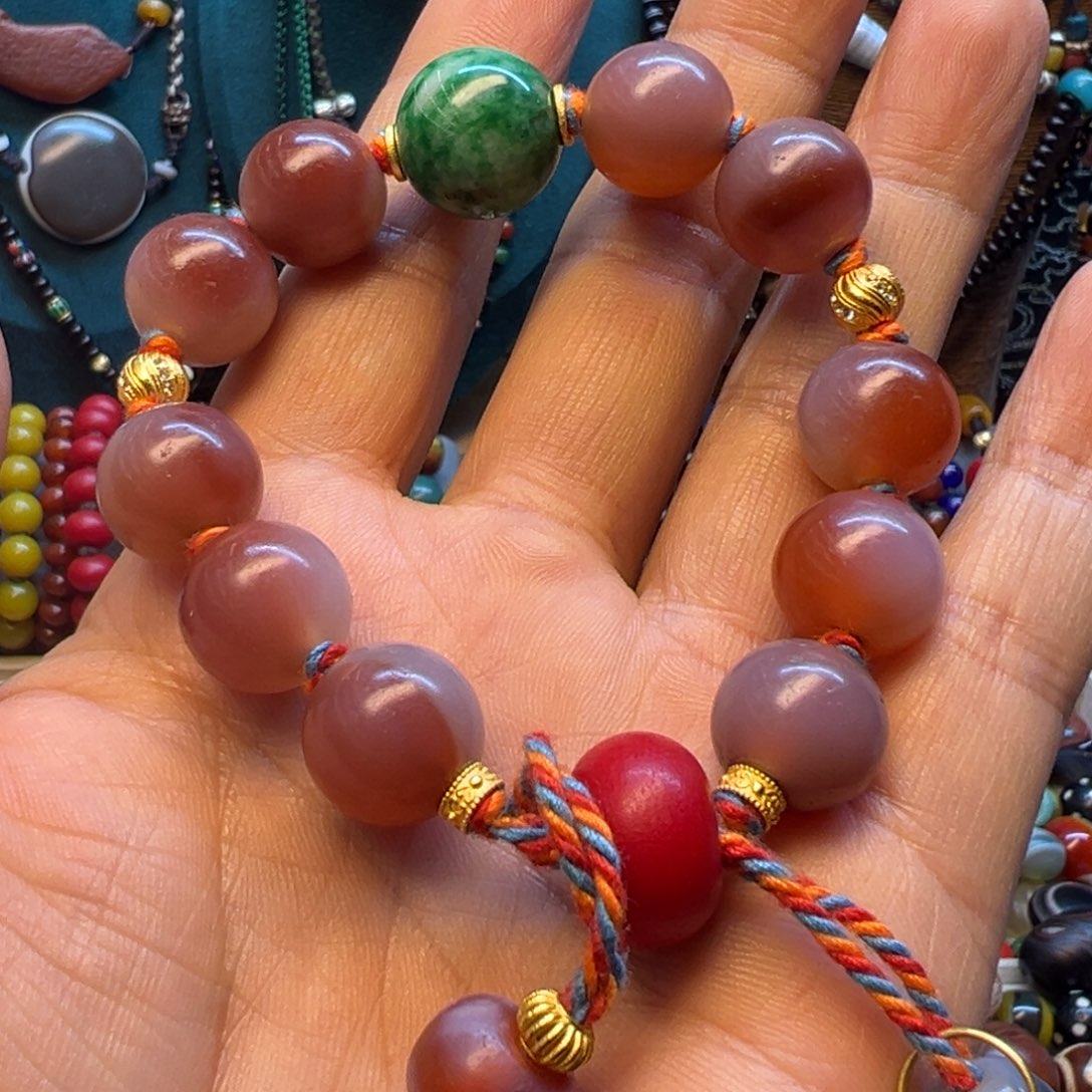 玛瑙/玉髓手串未镶嵌