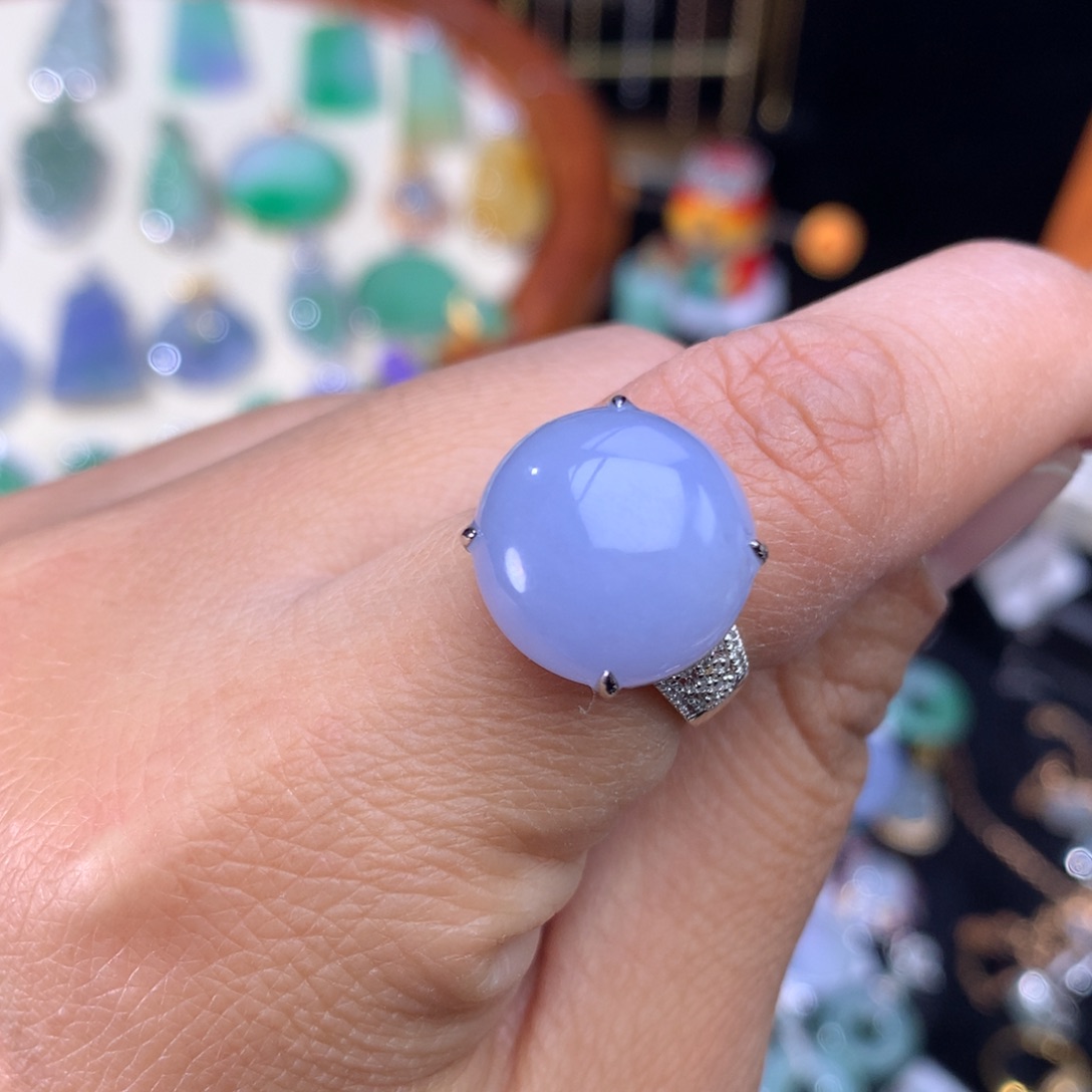 翡翠戒指18K金镶嵌蛋面戒指