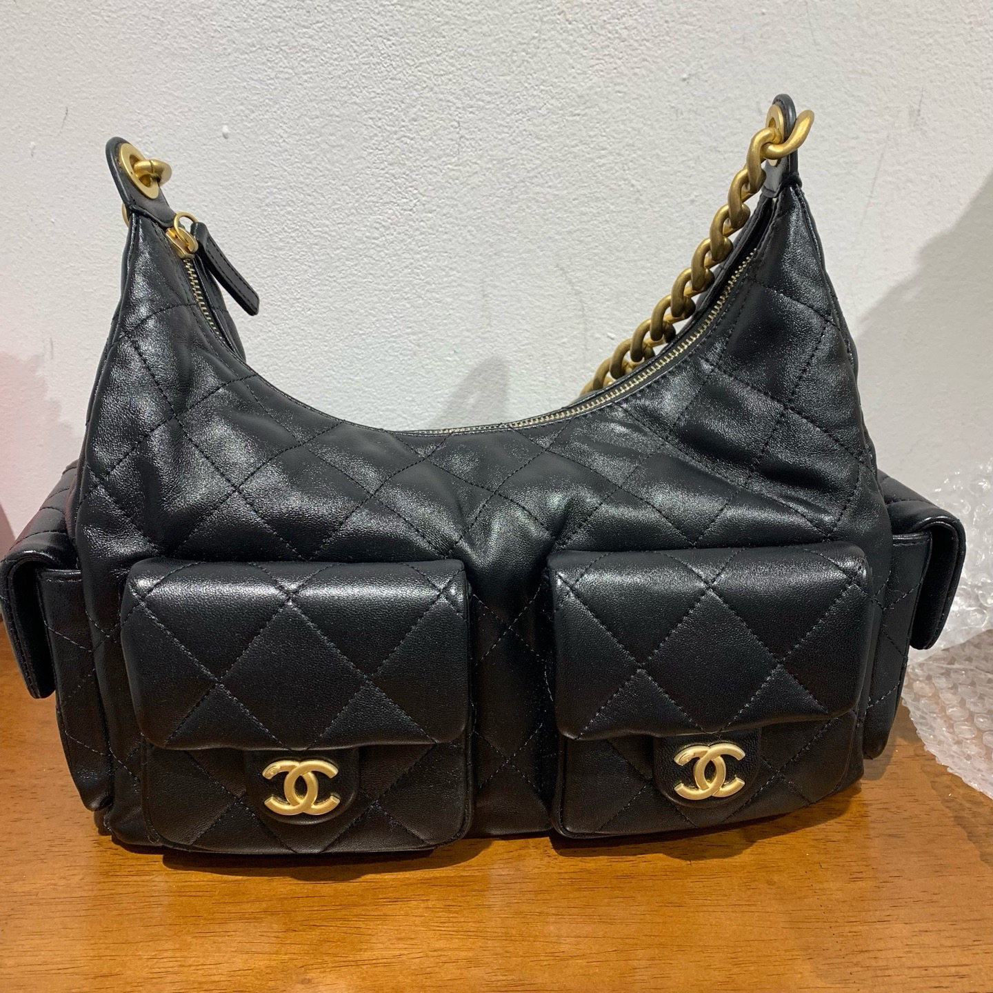 99新 Chanel/香奈儿 Chanel香奈儿25C黑金牛皮嬉皮hobo腋下包