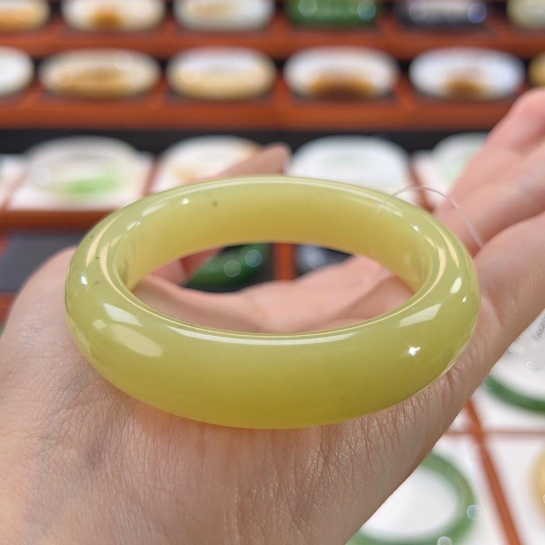 和田玉（黄玉）手镯未镶嵌