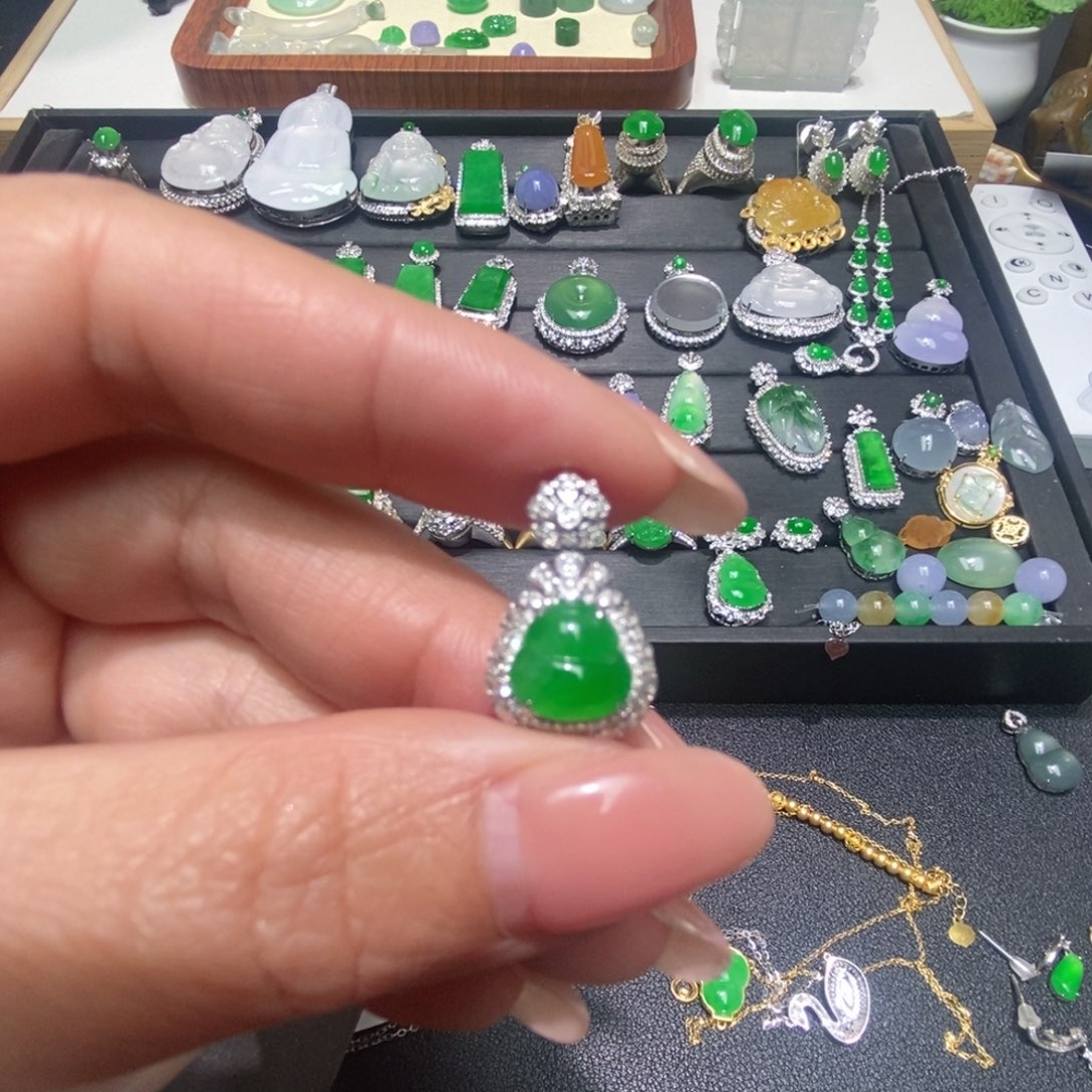 翡翠18K金镶嵌吊坠(不含链)