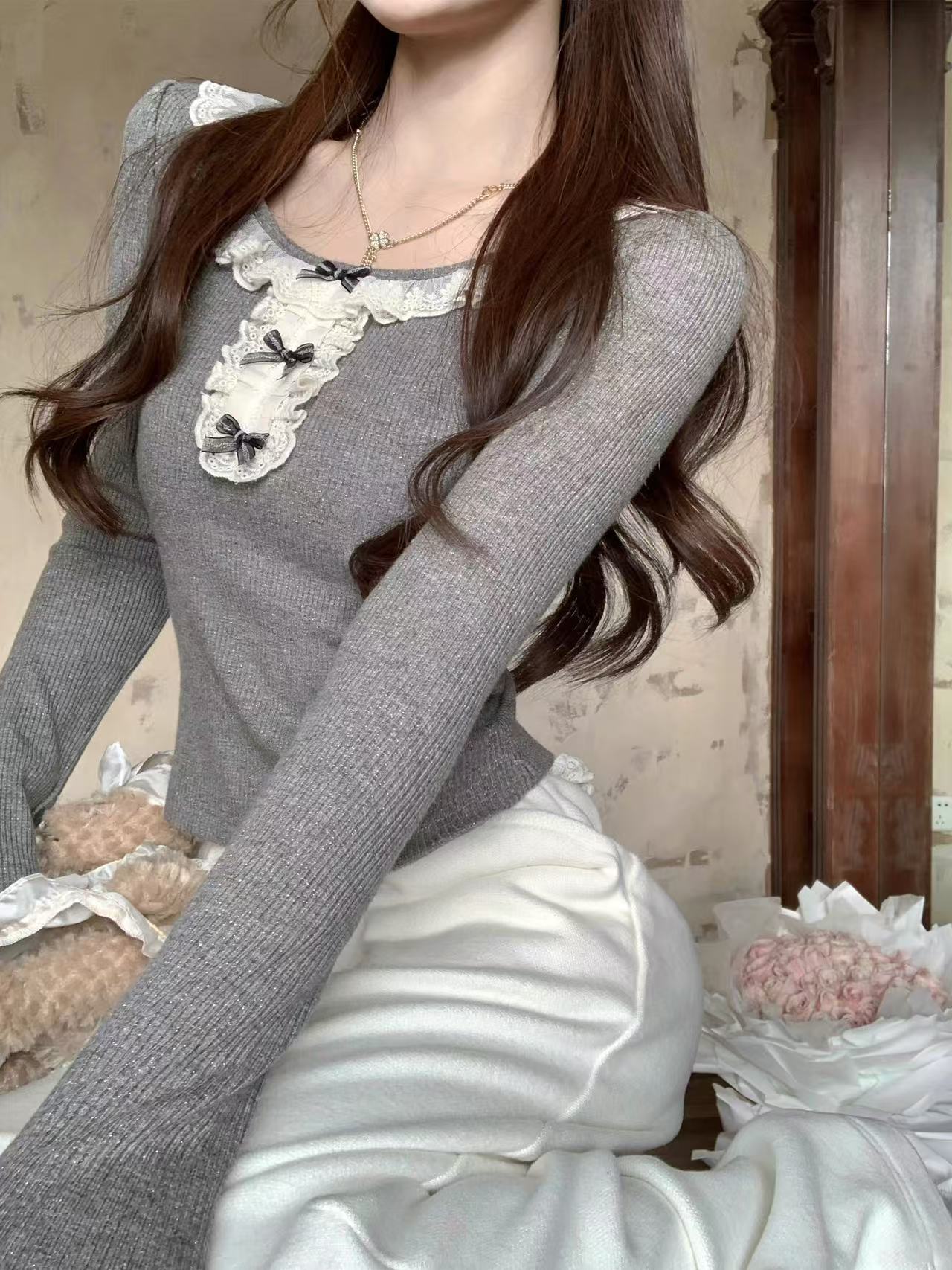 12.22日编码点这个链接（纯欲甜辣风新款高级设计感针织衫）