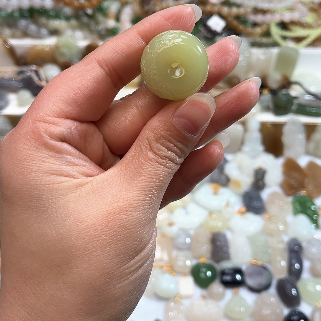 和田玉吊坠(赠链)未镶嵌雪*?