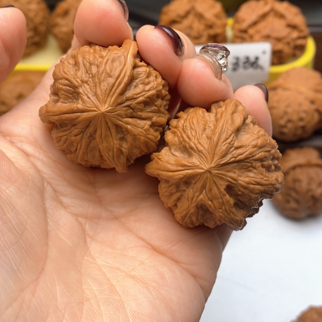 文玩核桃把件37尺凹底三棱