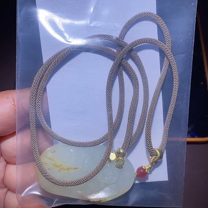没***达和田玉未镶嵌颈饰