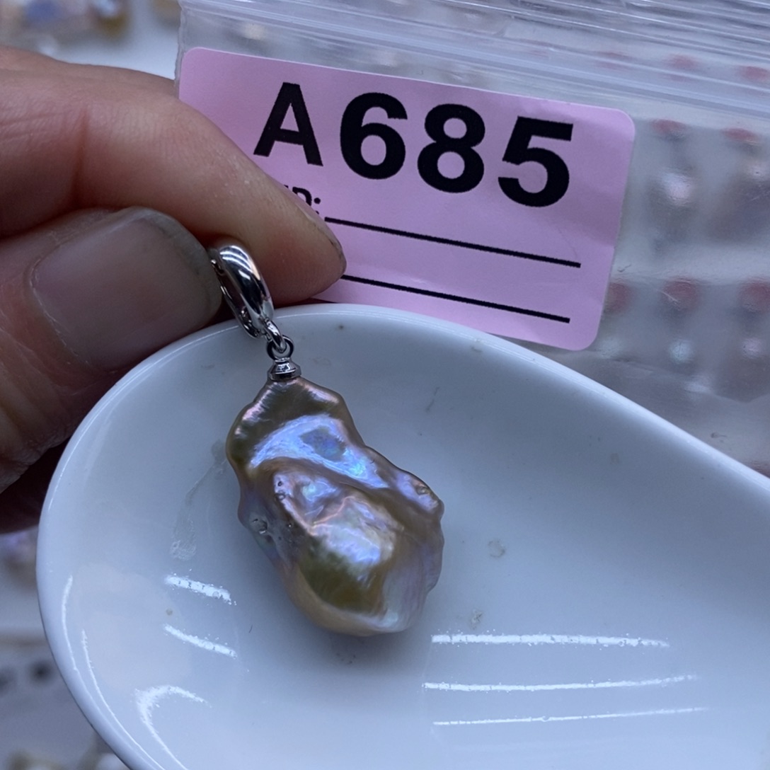 颈饰未镶嵌淡水珍珠