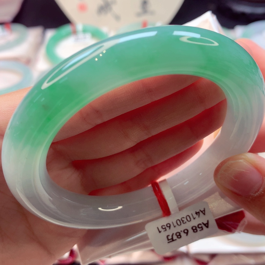 翡翠未镶嵌手镯24翡翠手镯99