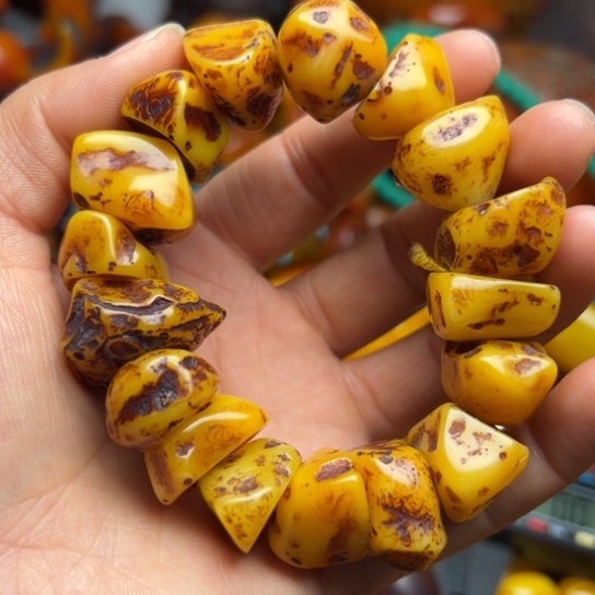 琥珀（花珀）手串未镶嵌蜜蜡