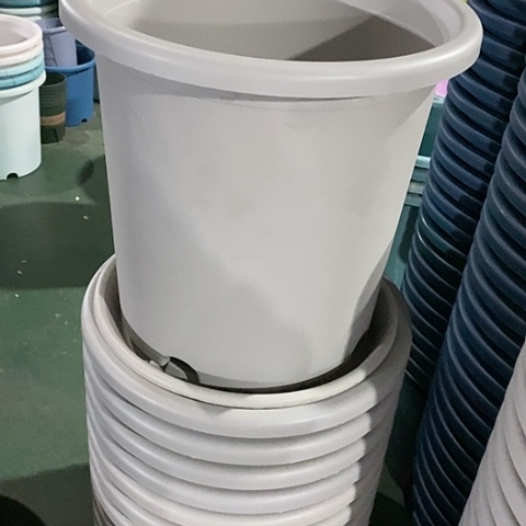 树脂微瑕8号3个带托灰白