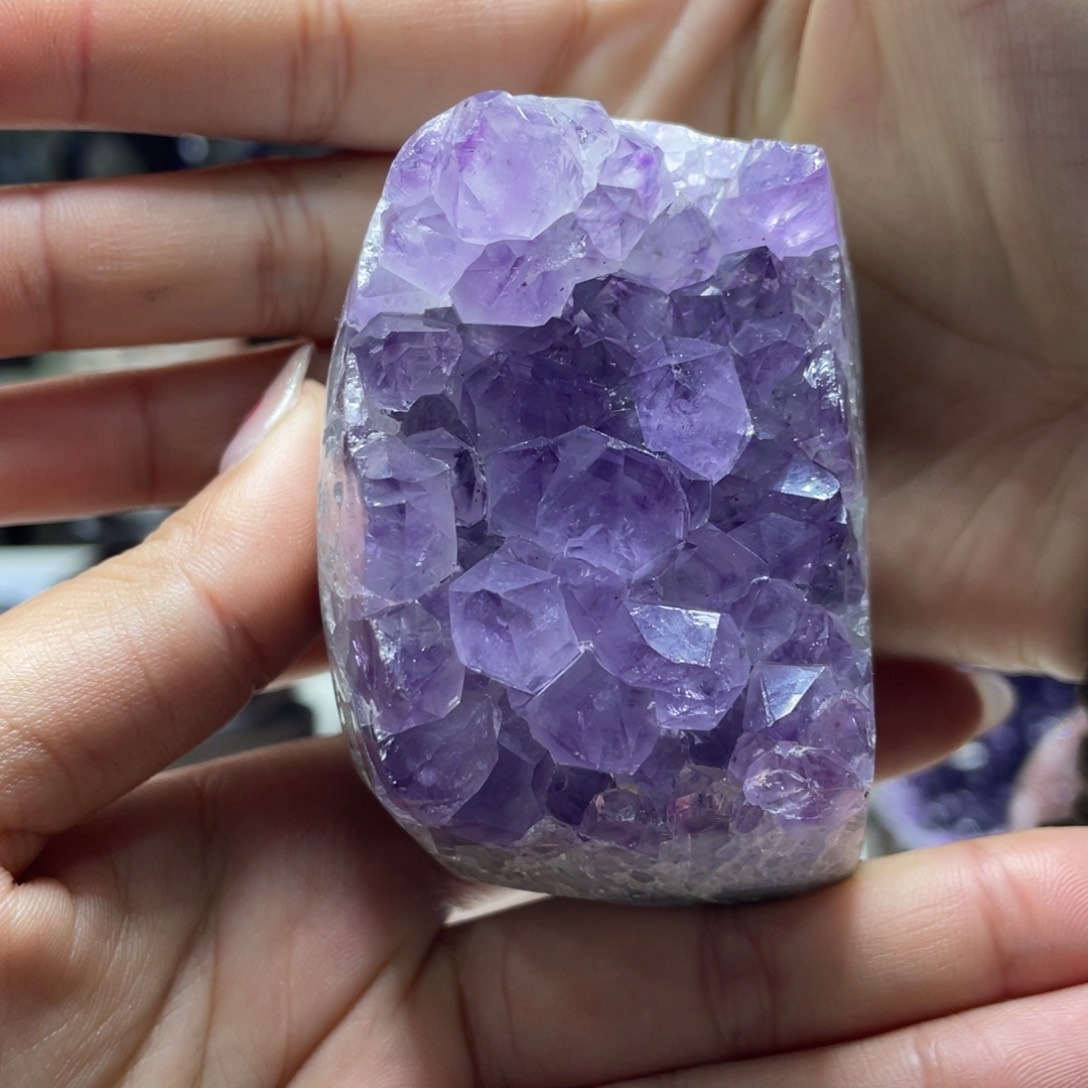 紫晶大型摆件（非配饰）未镶嵌