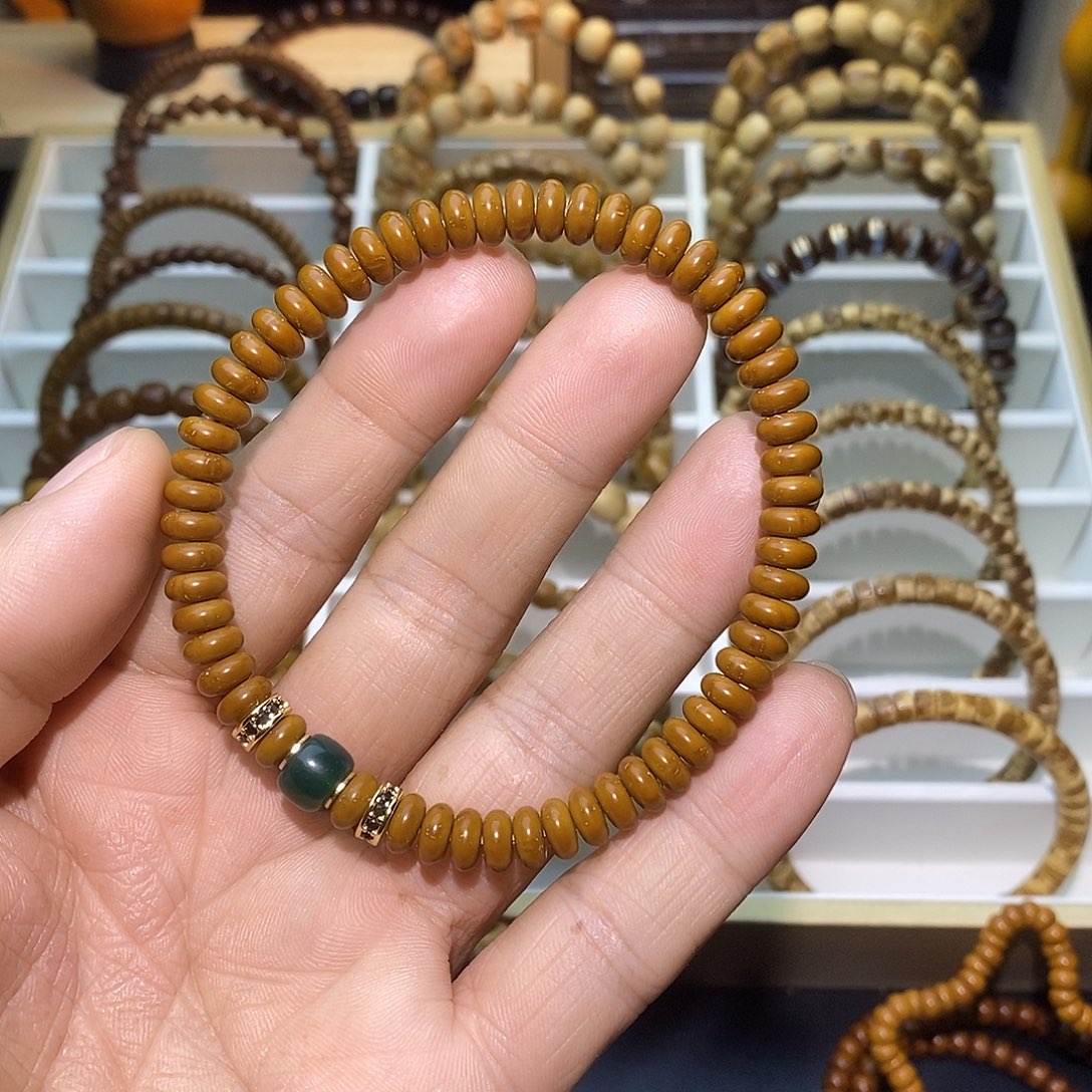 ****好手串紫金鼠7算盘珠黄金甲